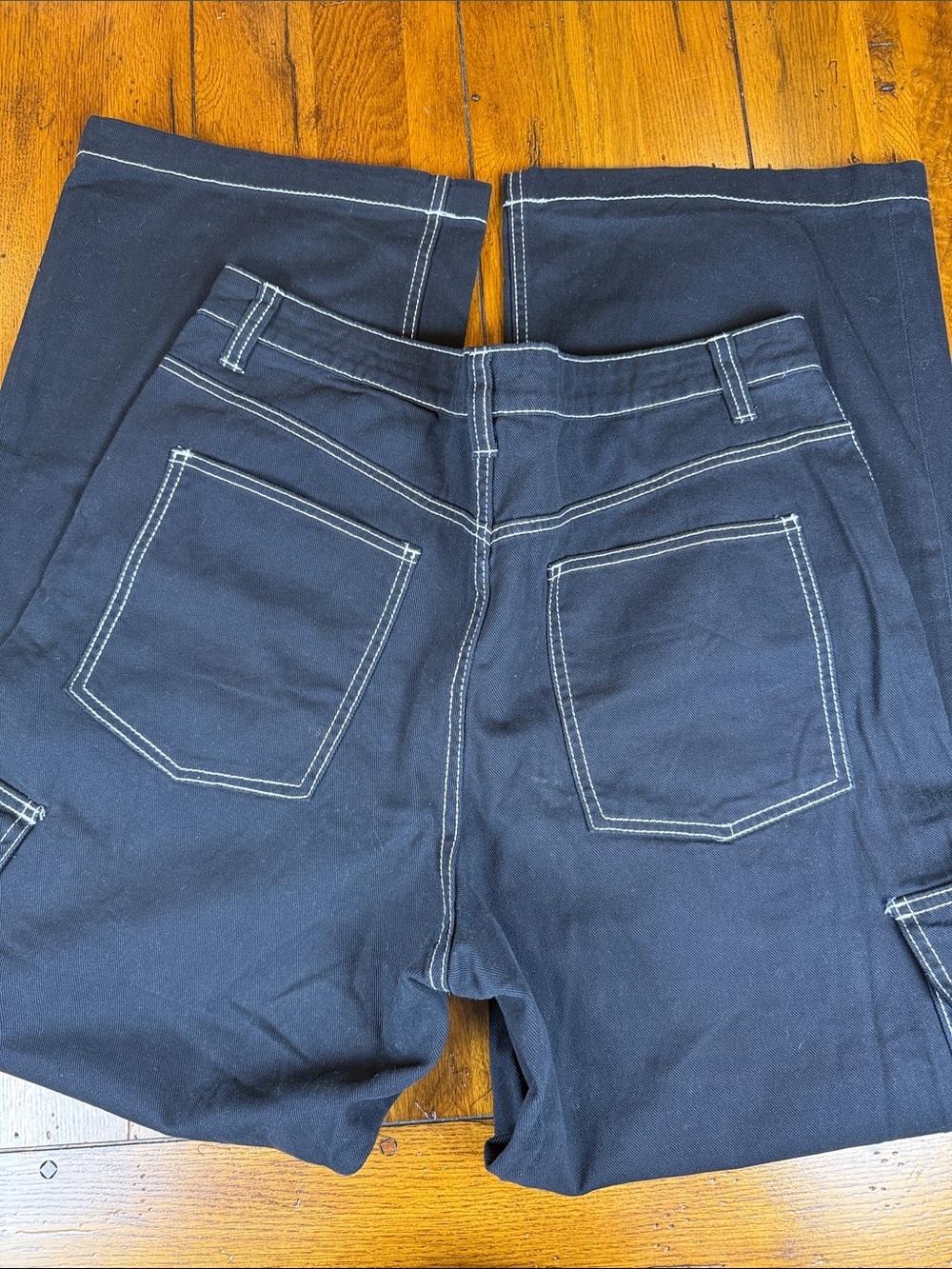 H&M Black Cargo Pants with White Contrast Stitching Size 14